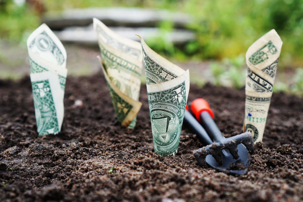 Easy Ways to Save Money and the Environment Easy Ways to Save Money and the Environment