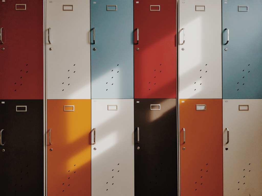 Differences Between Private and Public School Differences Between Private and Public School