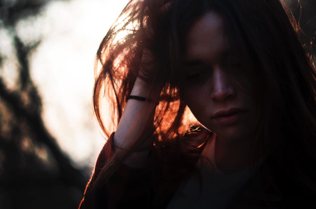 Signs You're Stressed (And Don't Even Realize It) Signs You're Stressed (And Don't Even Realize It)