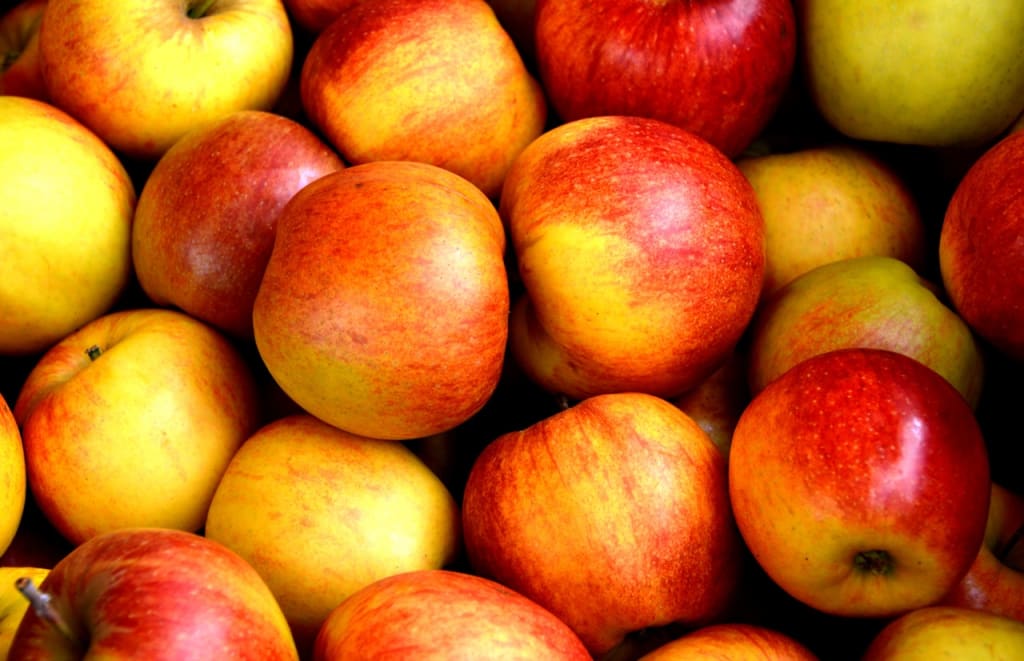 Apples Are a Blessing for Your Skin! Apples Are a Blessing for Your Skin!