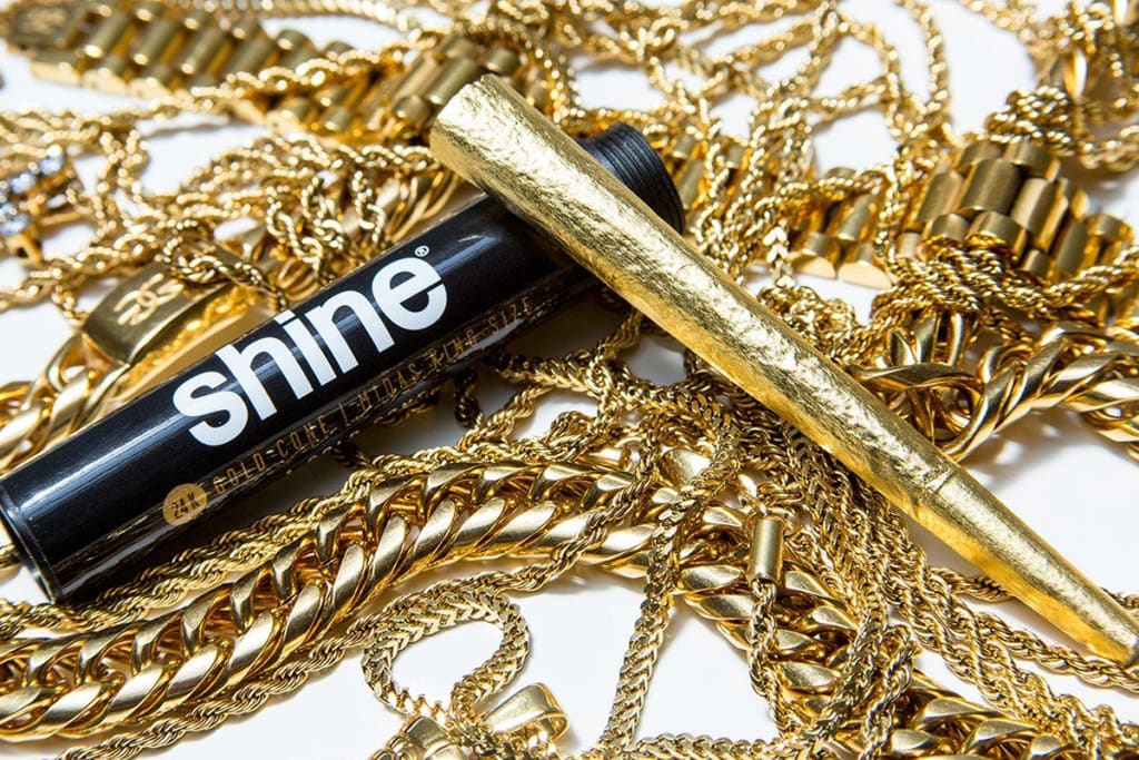 Best Gift Ideas for Your Stoner Friends Best Gift Ideas for Your Stoner Friends