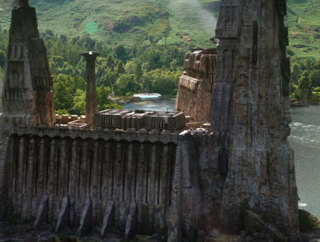 'Star Wars' Was Apparently Given a Hard Pass to Shoot on the Queen's Property 'Star Wars' Was Apparently Given a Hard Pass to Shoot on the Queen's Property