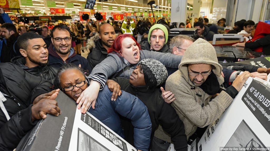 5 Ways Working Retail Can Make You Hate the Holidays 5 Ways Working Retail Can Make You Hate the Holidays