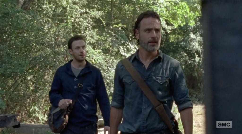 'The Walking Dead' Episode 7: All 'Signs' Point To Trouble For Aaron And Rick 'The Walking Dead' Episode 7: All 'Signs' Point To Trouble For Aaron And Rick