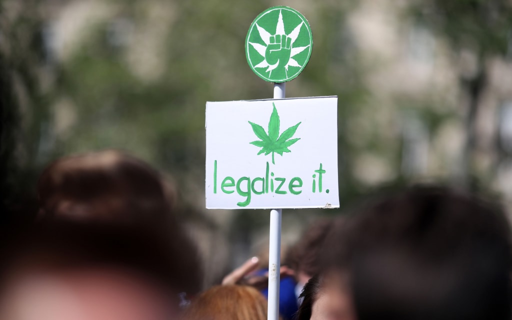 States that Passed Marijuana Reform in 2016 States that Passed Marijuana Reform in 2016
