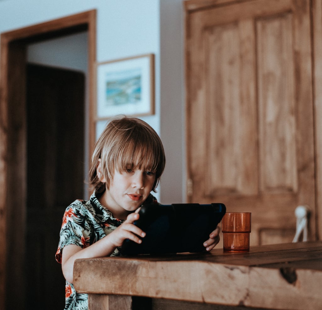 How Tech Has Changed the Job Requirements for Modern Parents How Tech Has Changed the Job Requirements for Modern Parents