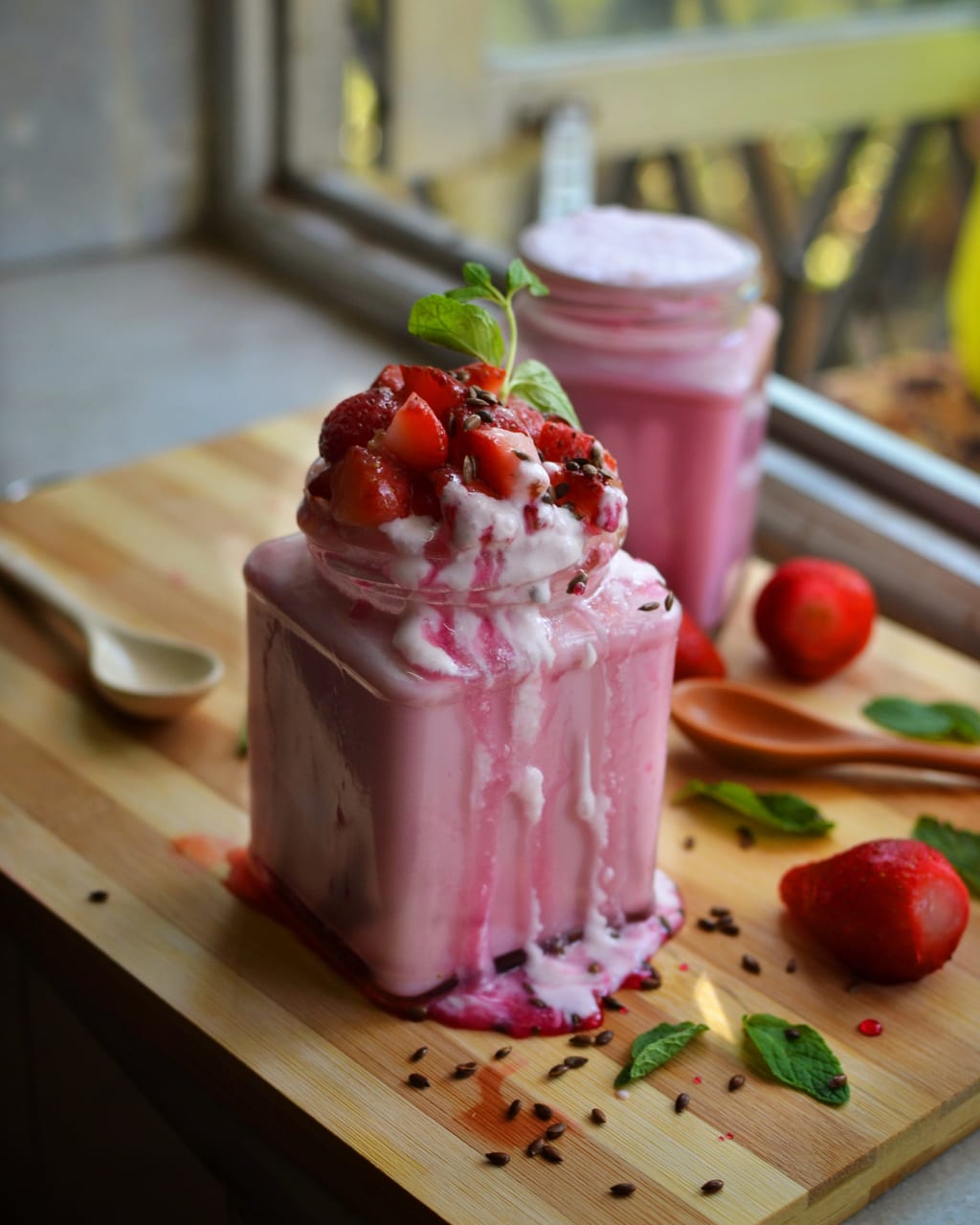 Strawberry, Mint and Flax Seed Smoothie Strawberry, Mint and Flax Seed Smoothie
