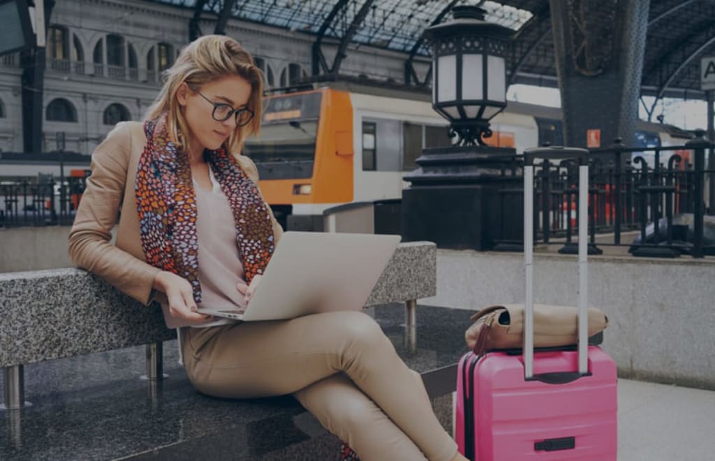 Reasons the Skyroam Solis Is the Only WiFi Hotspot You Need Reasons the Skyroam Solis Is the Only WiFi Hotspot You Need
