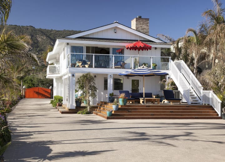 10 Expensive Things Owned By Ashton Kutcher 10 Expensive Things Owned By Ashton Kutcher