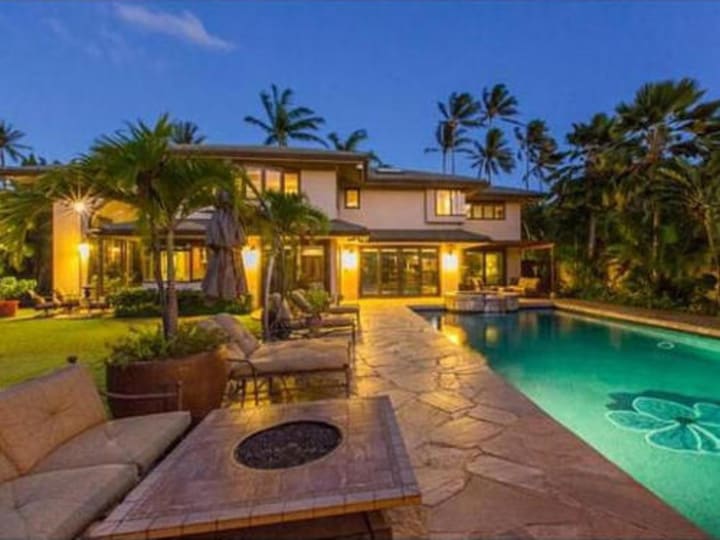 Celebrity Rapper Bruno Mars And 10 Expensive Things He Owns Celebrity Rapper Bruno Mars And 10 Expensive Things He Owns