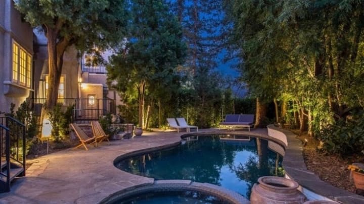11 Expensive Things Owned By Leonardo DiCaprio 11 Expensive Things Owned By Leonardo DiCaprio