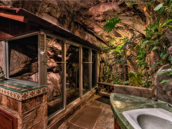 Top 15 Wierdest Homes For Sale In 2021 Wierdest Homes