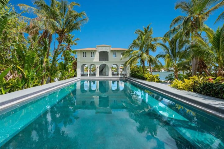 15 Millionaire Mafia Mansions Owned By Infamous Kingpins 15 Millionaire Mafia Mansions Owned By Infamous Kingpins
