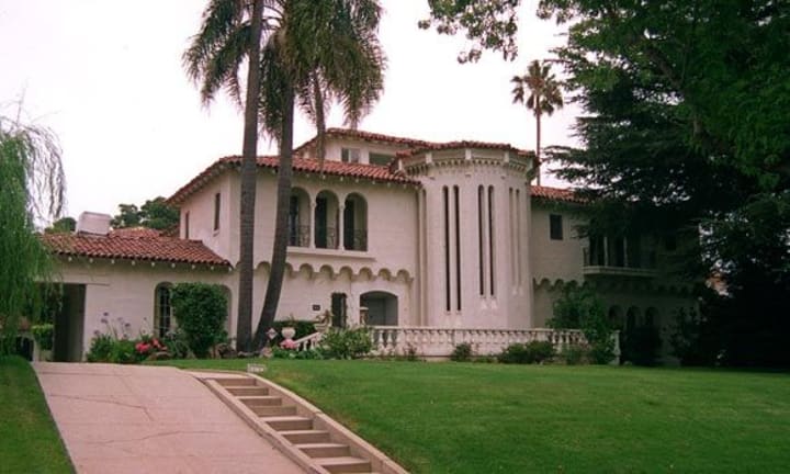 15 Millionaire Mafia Mansions Owned By Infamous Kingpins 15 Millionaire Mafia Mansions Owned By Infamous Kingpins