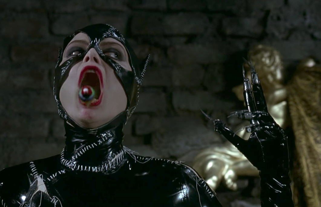 Bird Is The Word: Michelle Pfeiffer Swallowed A Real Bird For 'Batman  Returns' | Geeks