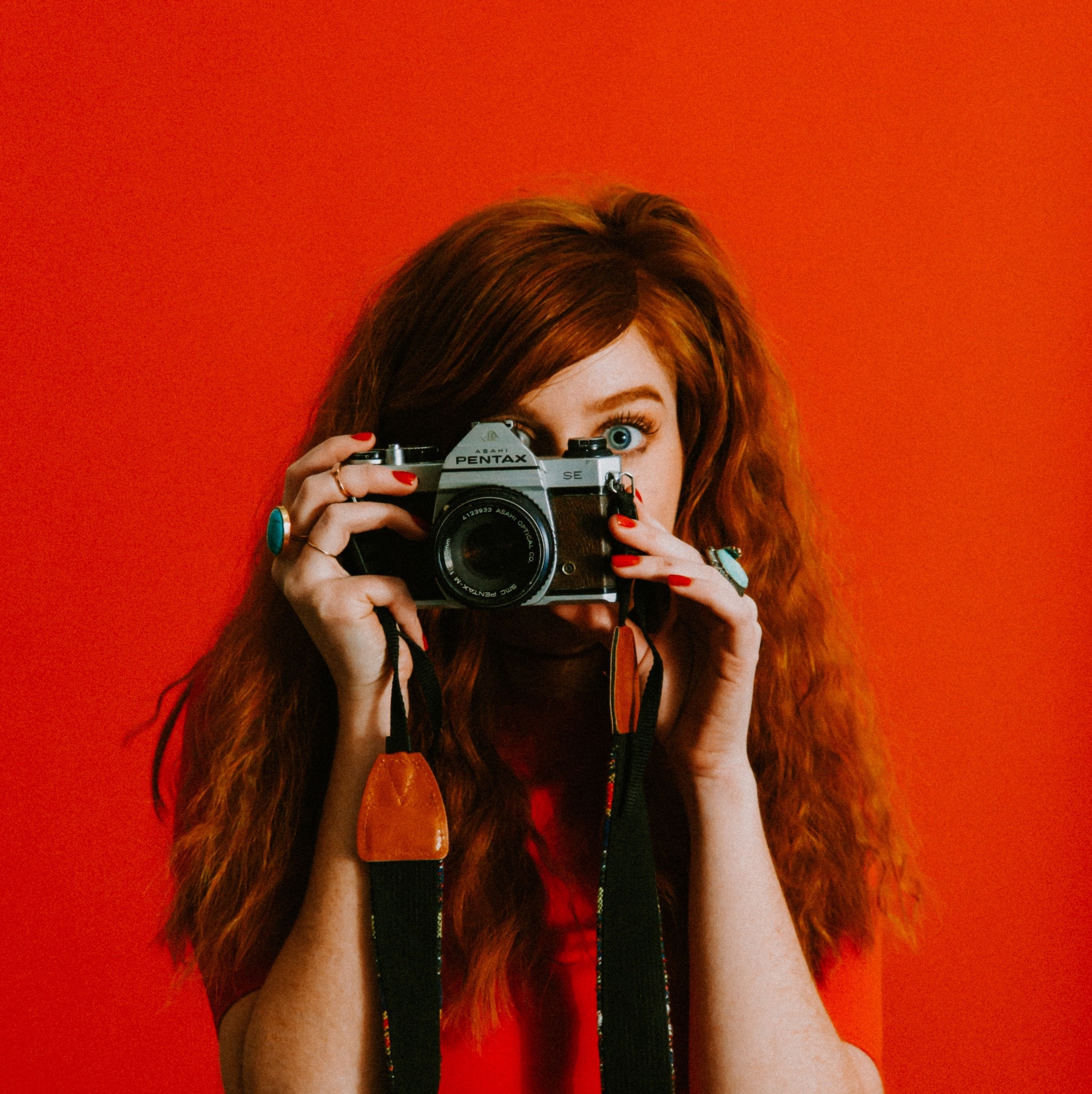 How to Become a Professional Photographer Without School Photography