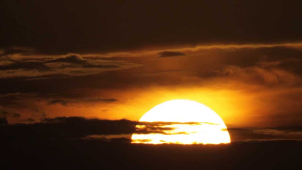 image of the sun rising