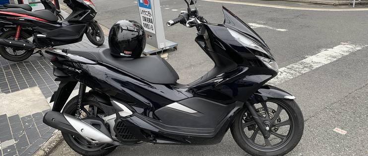Honda PCX 125 riding experience: impeccable single-person