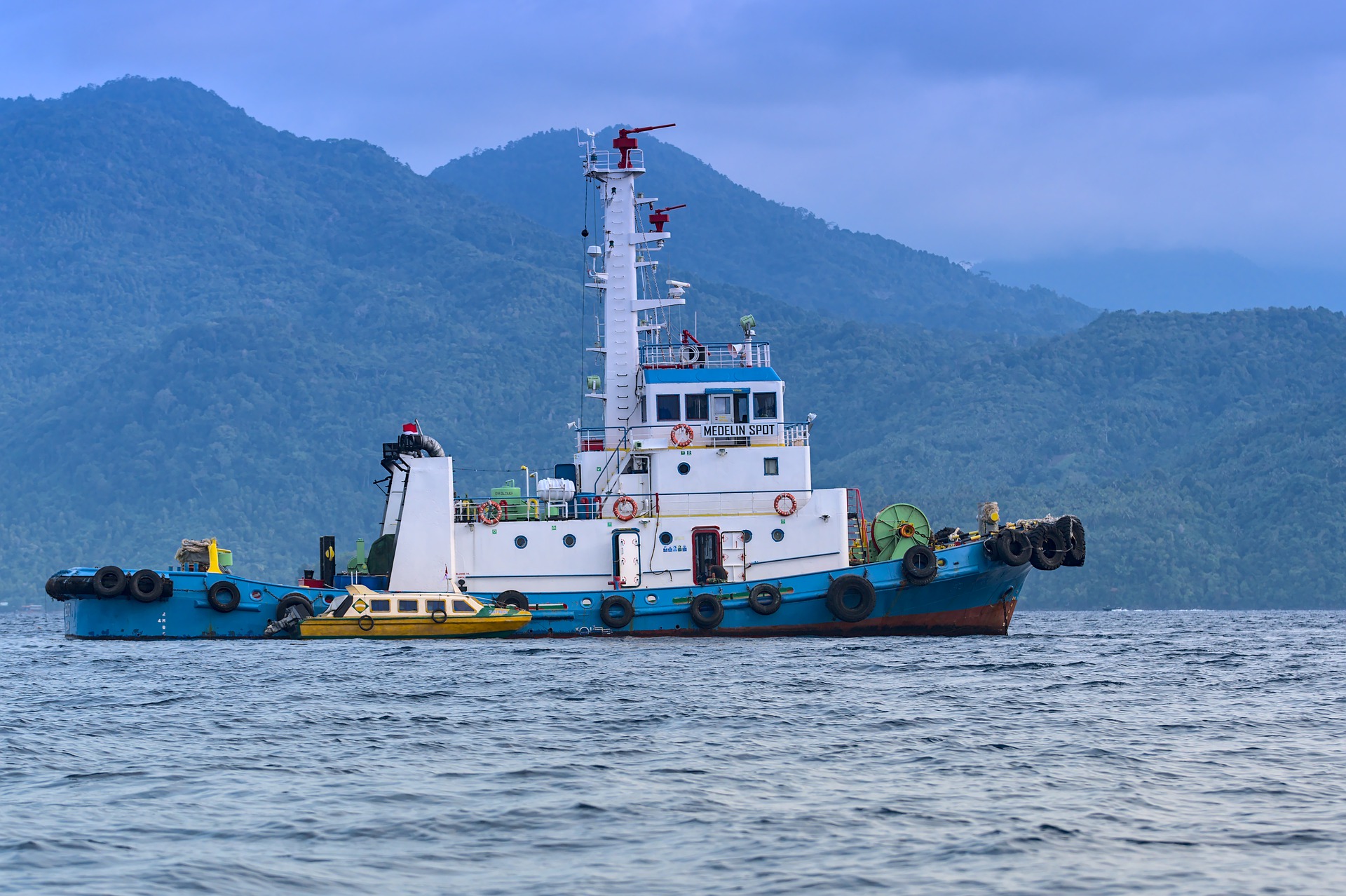 the-realities-of-working-on-a-tugboat-journal