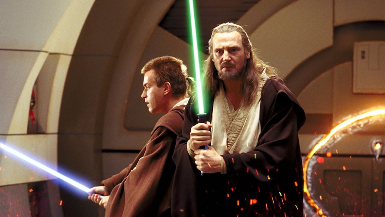 I see that Qui Gon Jinn is able to effortlessy pick Obi-Wan up. Does he  ever use that to his advantage or for fun in the future?