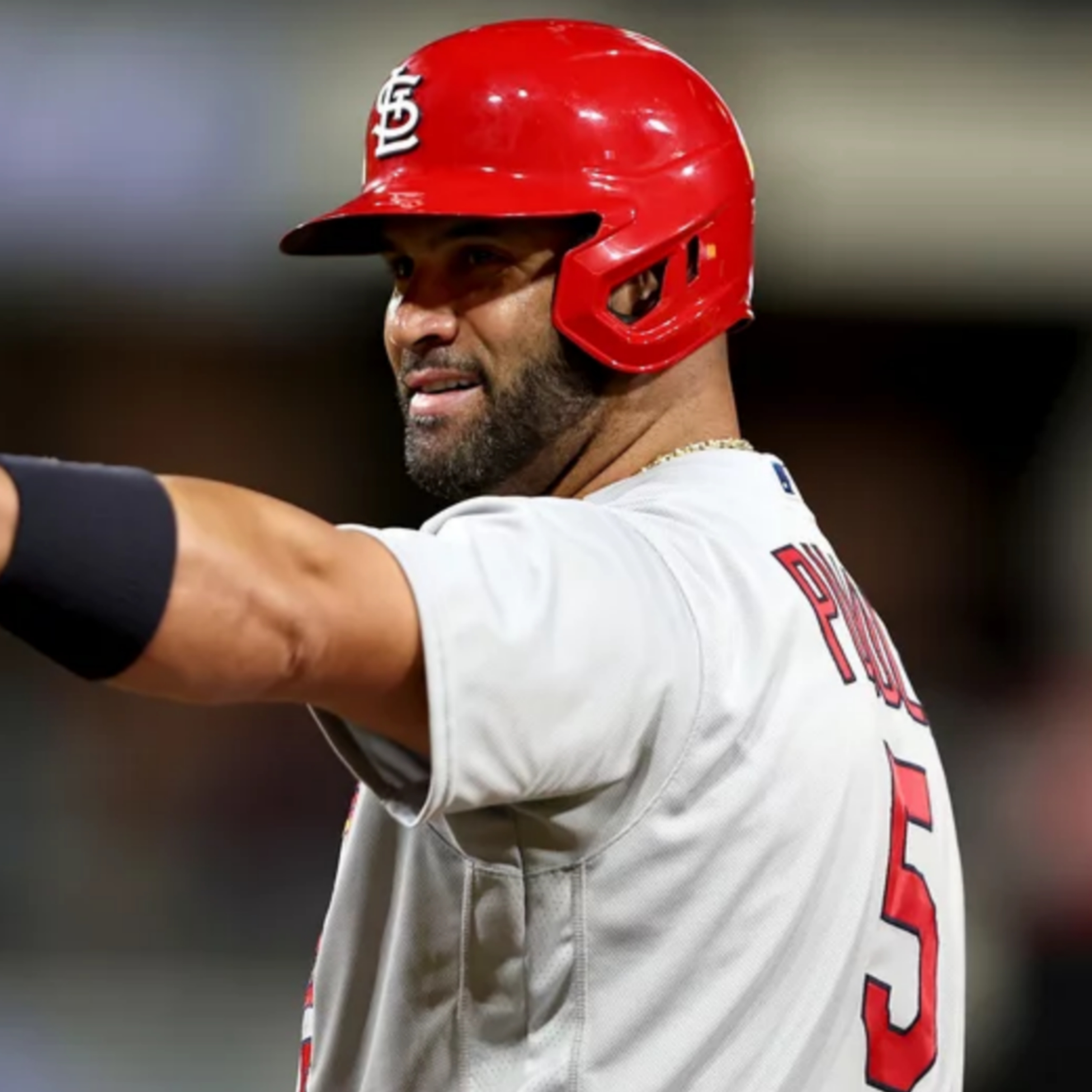 Albert Pujols hits 700th home run, becomes fourth player in MLB