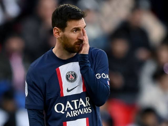 Lionel Messi bids farewell to Paris amid boos