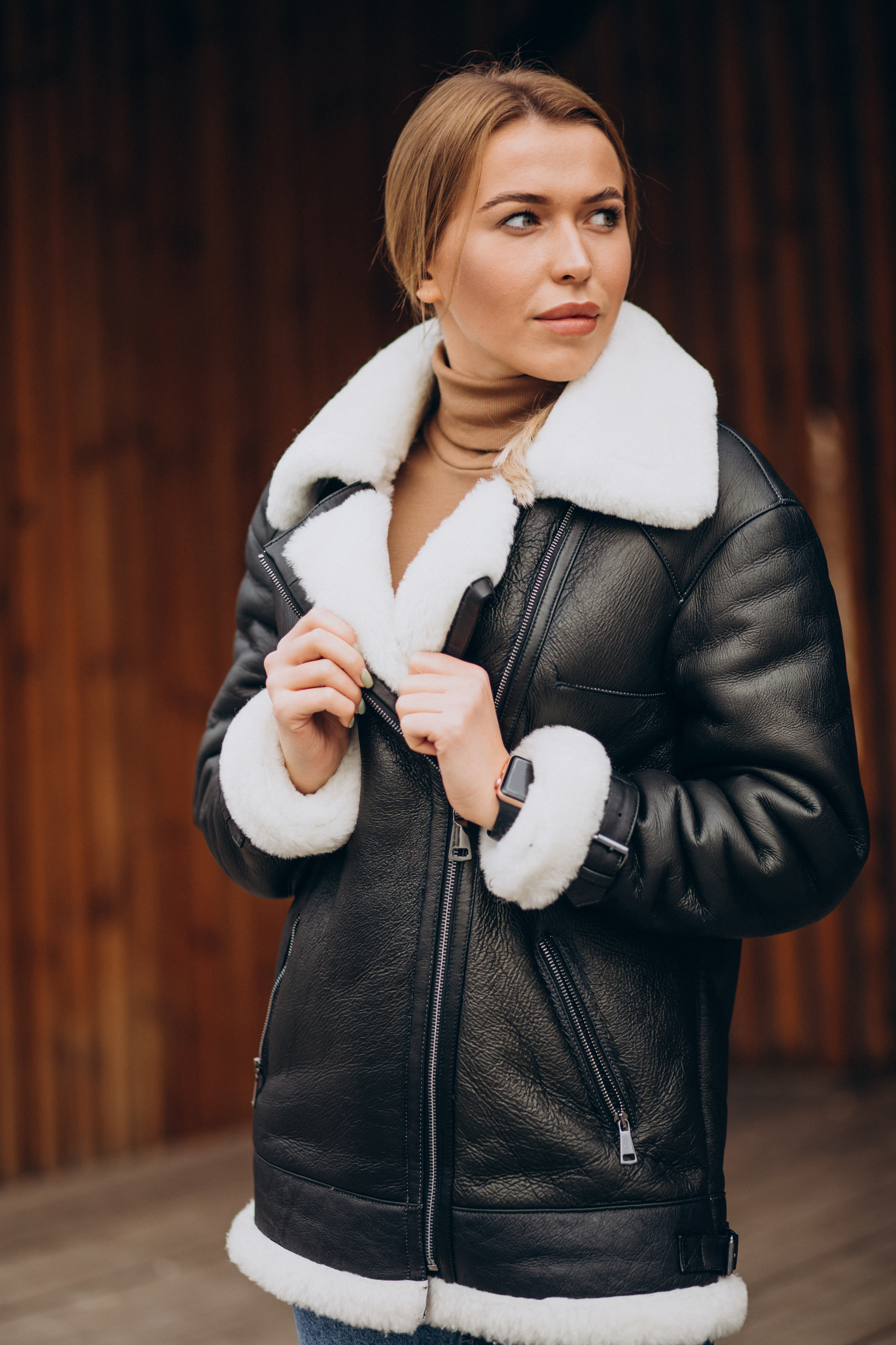 Embrace the Cozy Chic: Your Guide to Women's Shearling Bomber Jackets