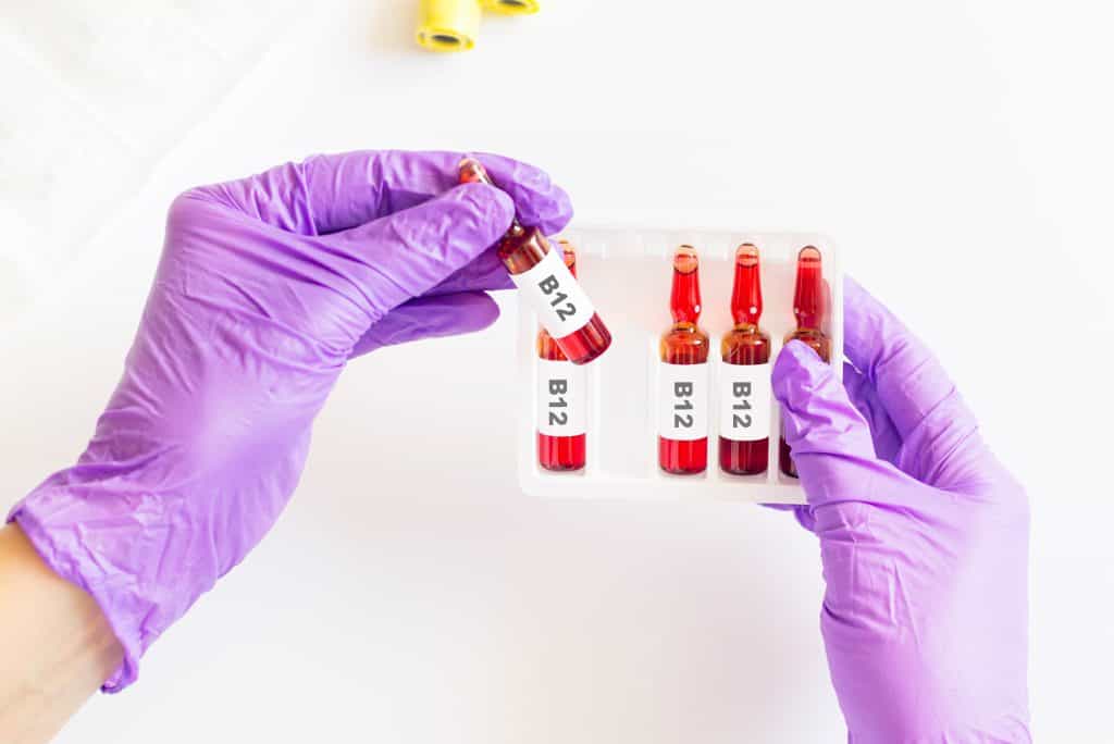 b12 injection vs supplement Doctor Reveals: B12 Injection vs Tablet TRUTH Millions of Seniors Over 50  Never Know