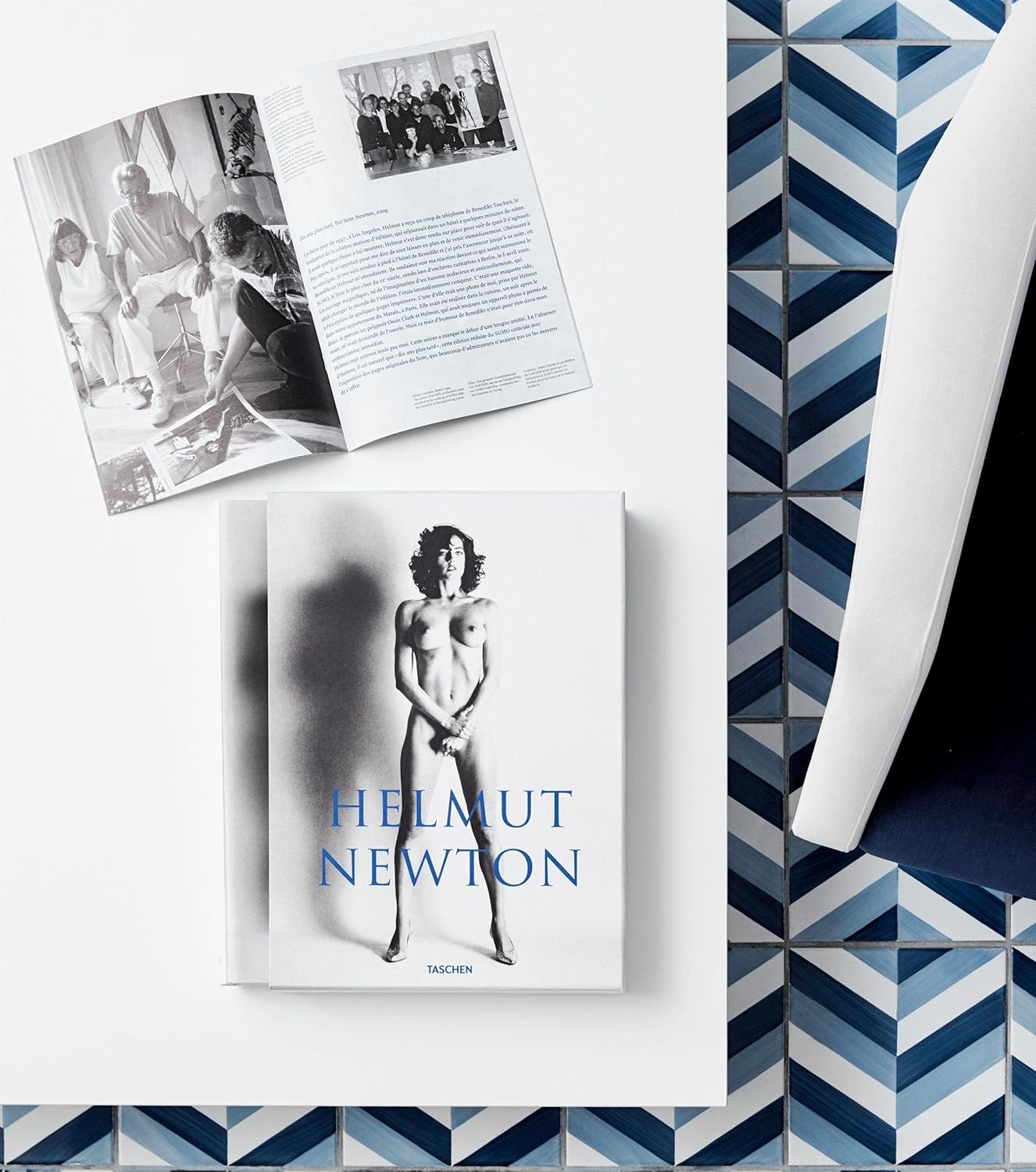 アート・デザイン・音楽 The Best of HELMUT NEWTON アート・デザイン・音楽 The Best of HELMUT NEWTON Amazon.com