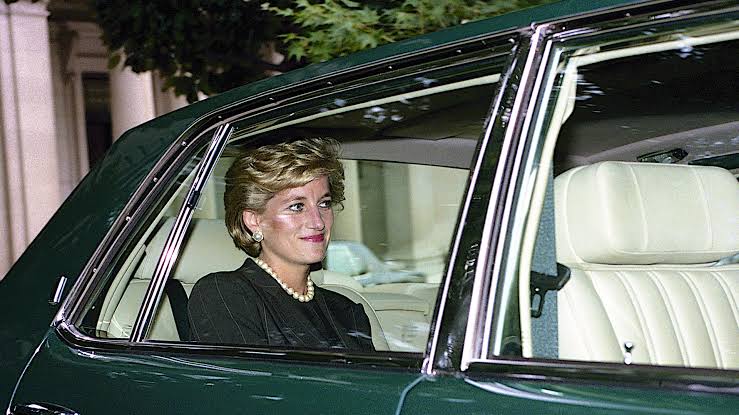 The Tragic Car Crash of Princess Diana: A Nation's Loss and the Unanswered  Questions | History