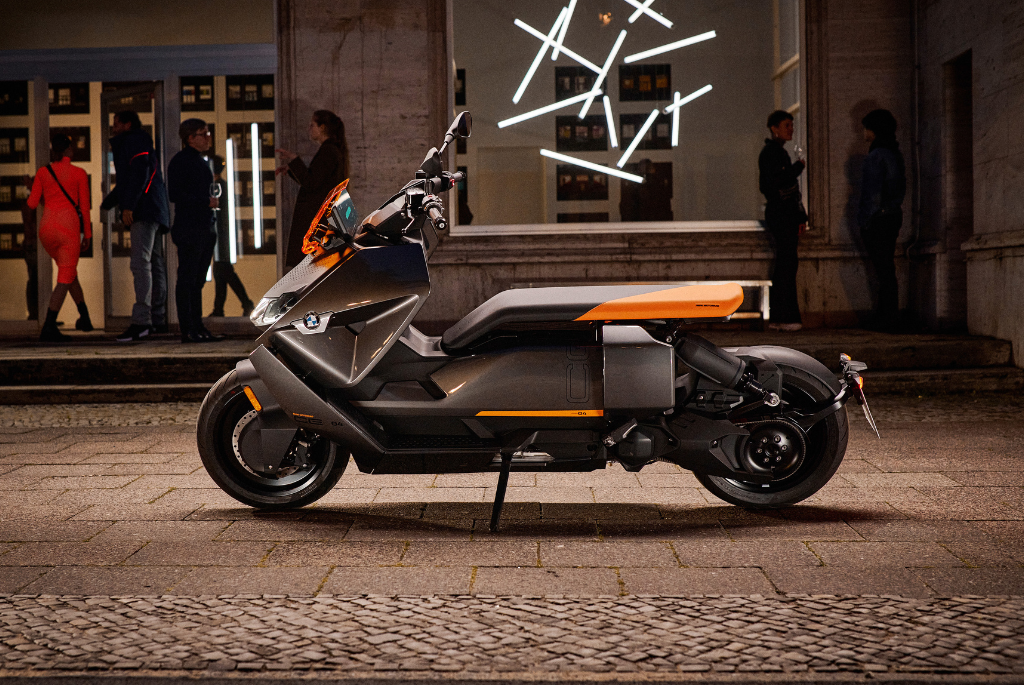 Performance Gains via Car Comparison Guides