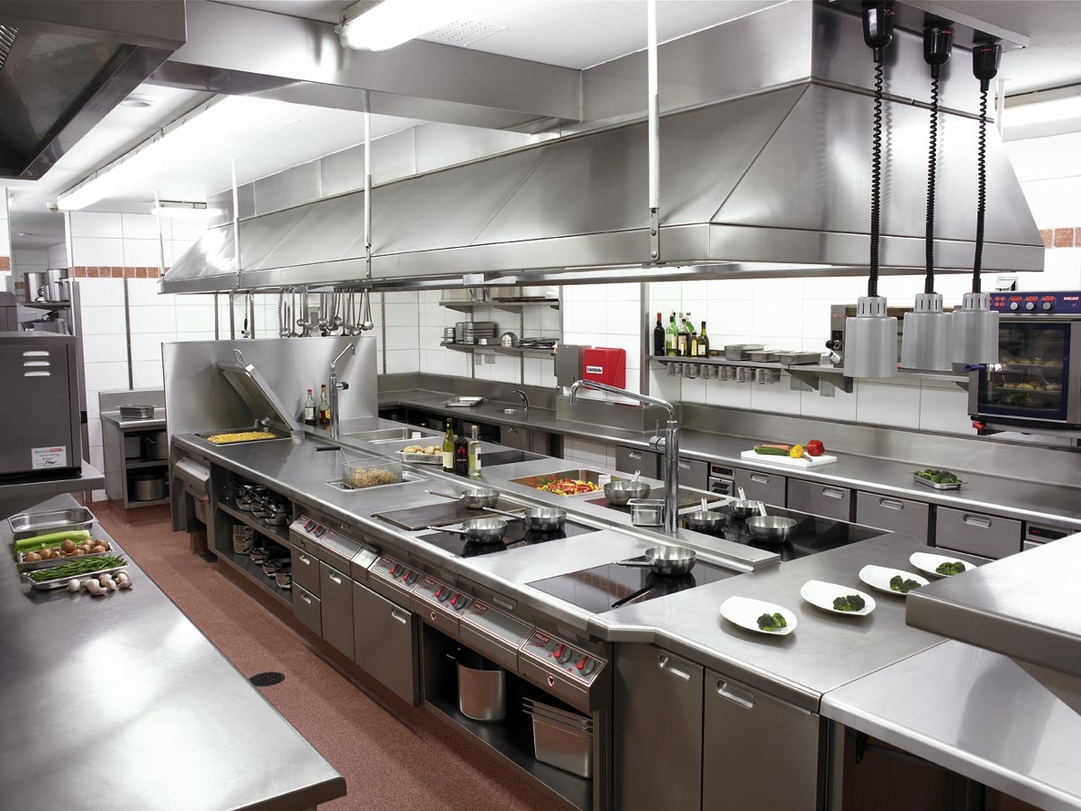 Top 10 Commercial Kitchen Equipment You Need for a Successful Restaurant |  Feast