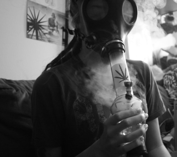gas mask bongs