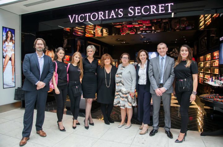 What To Expect As A Seasonal Worker At Victoria S Secret