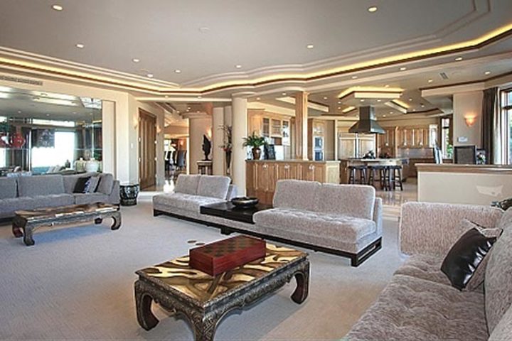 15 Expensive Things Owned by Millionaire Nicolas Cage 15 Expensive Things Owned by Millionaire Nicolas Cage