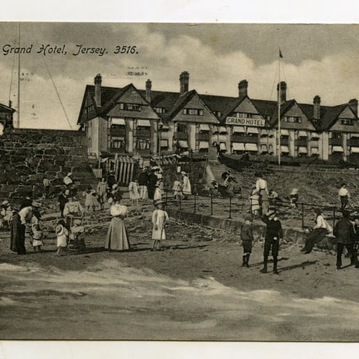 Black and white image of a house