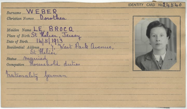 A registration card for Weber