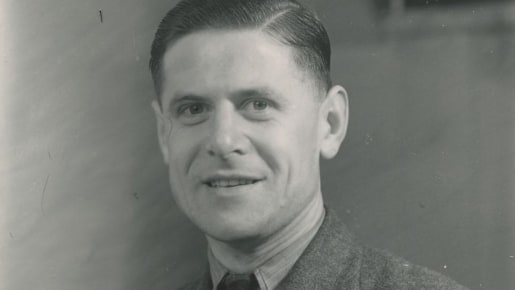 Portrait photo of a man