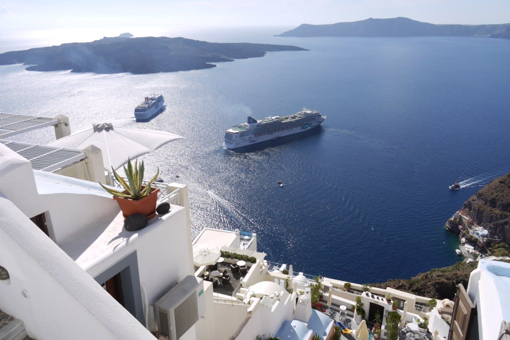 The Norwegian Jade in port at Santorini