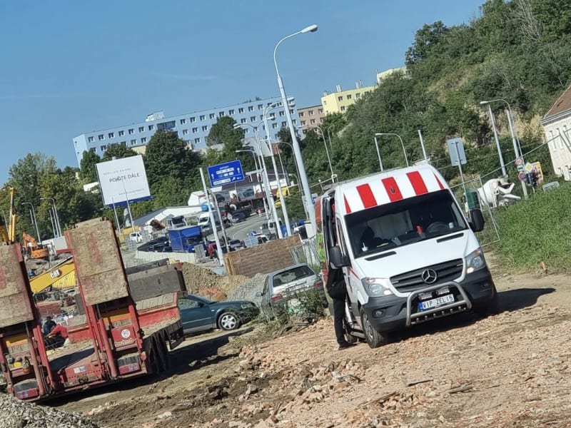 Výjezd servisu do Brna - oprava návěsu