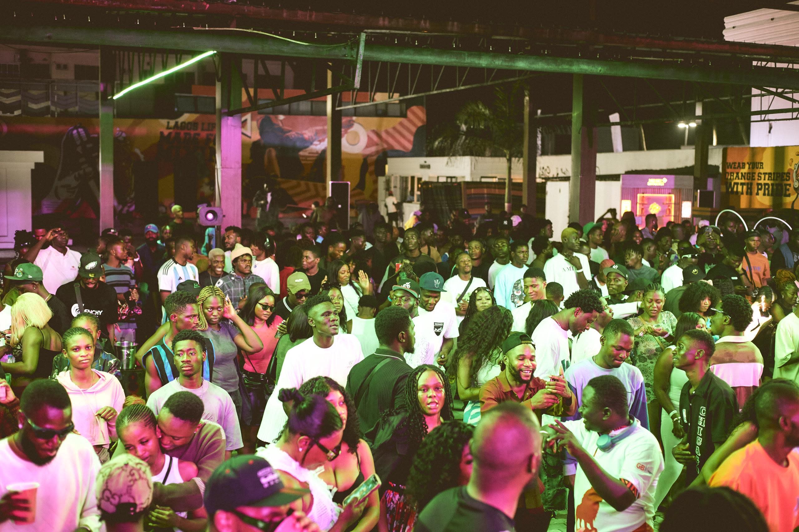 BIOSKY'S PLAYHOUSE WONDERLAND