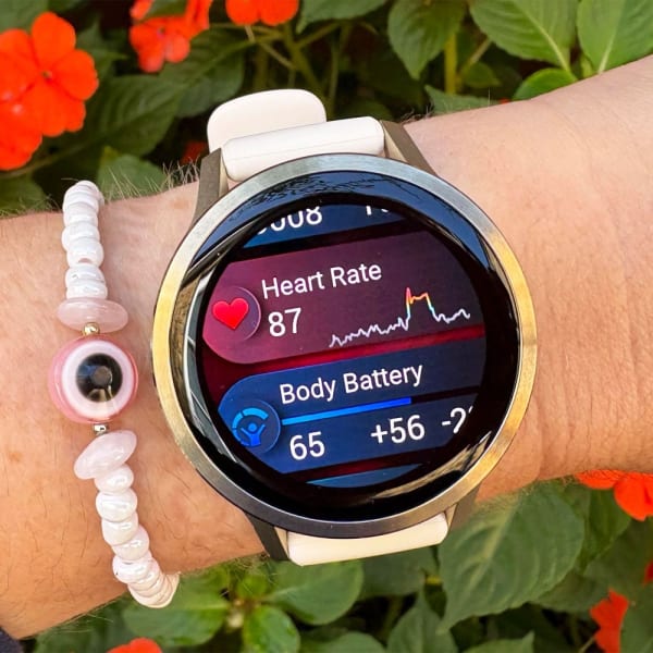 Garmin Venu 4 — 41 мм Lunar Gold / Bone — 10