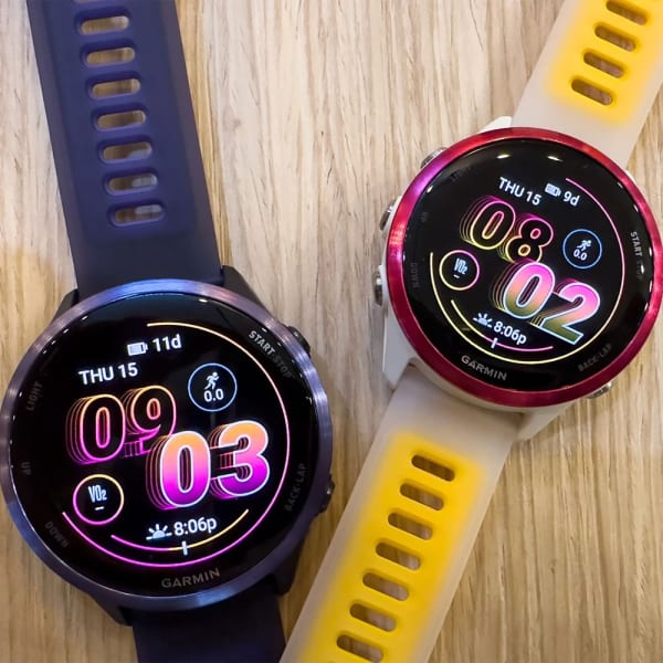 Garmin Forerunner 570 — 42 мм Raspberry / Translucent Bone / Mango — 7