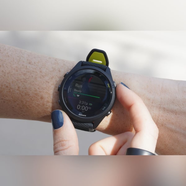 Garmin Forerunner 265S Black / Amp Yellow — 8