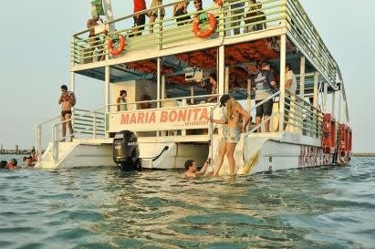 Passeio Mundaú: Catamarã e Diversão no Litoral Oeste - Passeio turístico em Fortaleza e região - Foto 2