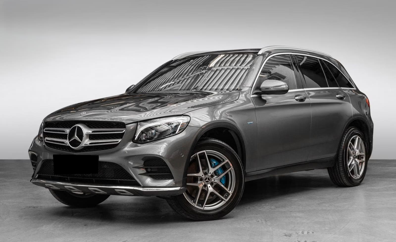 MERCEDES-BENZ GLC 350 e 4MATIC AMG LINE — Photo 1