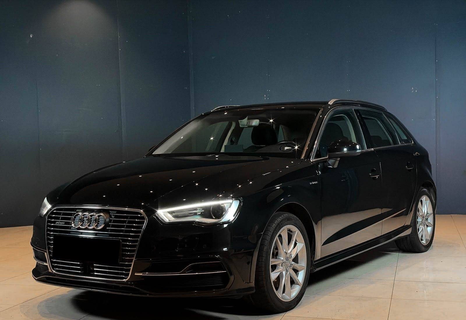 Audi A3 Sportback 1.4 TFSI e-tron Plug-in Hybrid — Photo 1