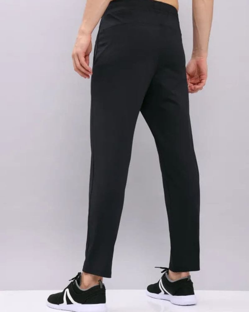 Relax Trackpant View 2