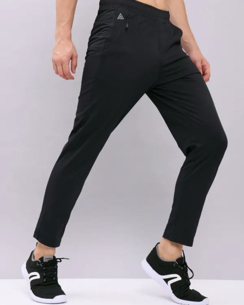 Relax Trackpant View 4