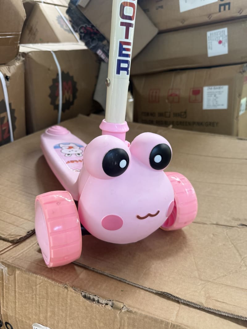 Scooter Infantil Musical con  Luces 2